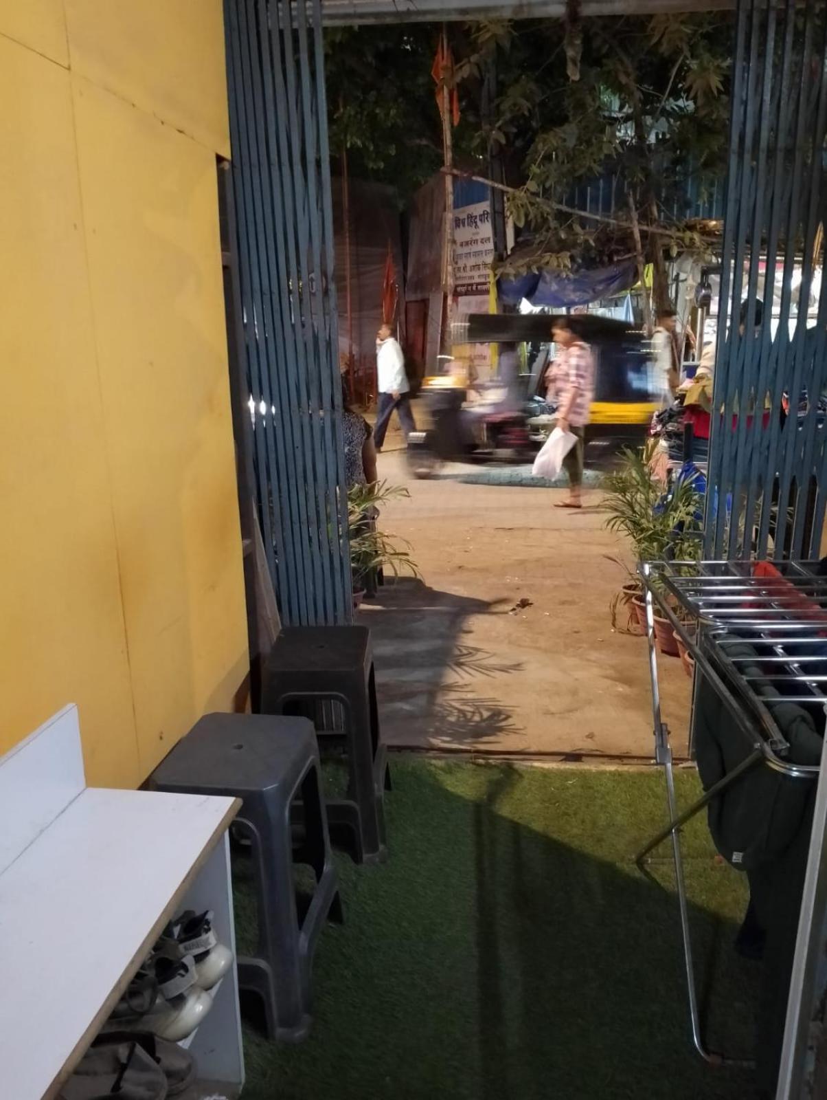 Bapuji Dormitory Hostel Mumbai Exterior foto